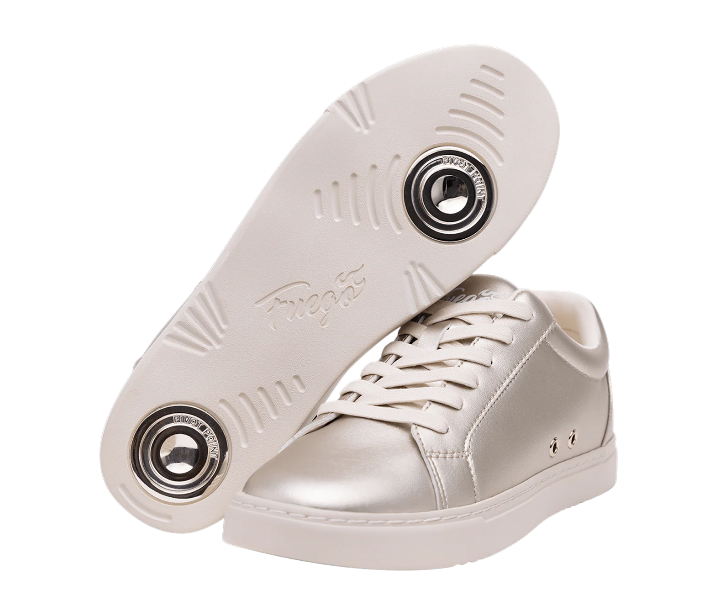 Fuego Low-Top Dance Sneakers in Champagner von Fuego Dance Shoes, einer aufrecht, einer mit Rad-Logo auf der Sohle.