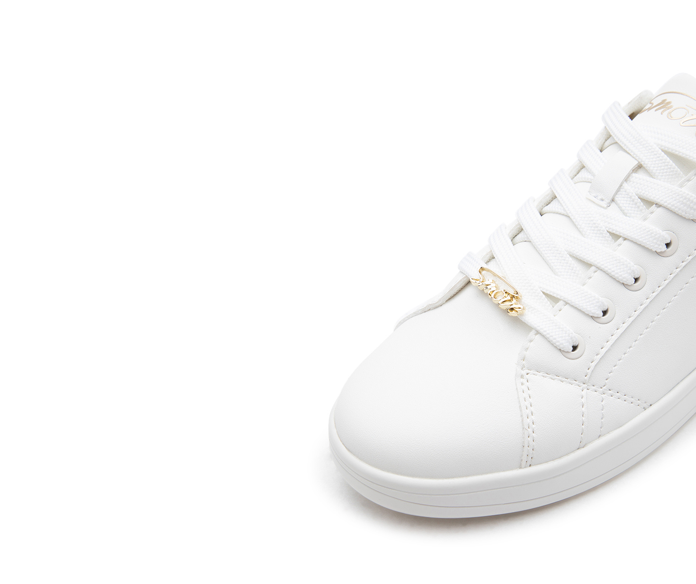 Der Dancing Queens SMOVE Accent Tanzsneaker in Weiss Gold für Frauen mit MOM Charme, dargestellt aus einer schrägen Draufsicht.