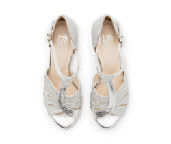 ESP09 Tanzschuhe in Silber von Dancing Queens: Riemchen-High-Heels mit Glitzer auf weißem Hintergrund.