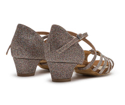 205 Tanzschuhe in Multiglitter mit Knöchelriemen, von Dancing Queens, von hinten glitzert und schimmert.