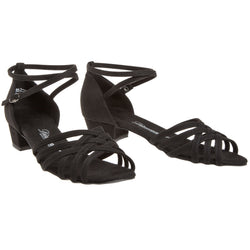 Diamant 008 Tanzschuhe in Schwarz mit Fesselriemchen und niedrigem Blockabsatz, auf weißem Untergrund.