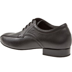 Diamant's 094 Tanzschuhe in Schwarz: Schwarzer Lederschuh mit niedrigem Absatz und Schnürverschluss.