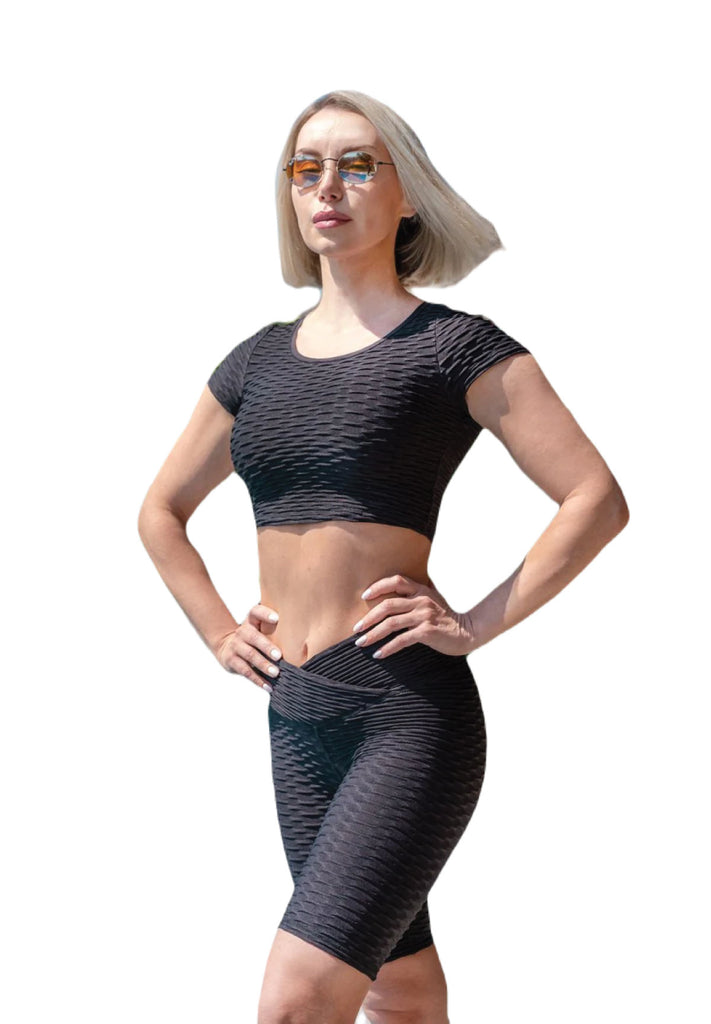 068 Camiseta acanalada en negro