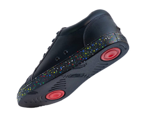 Fuego Low-Top Dance Sneakers in Ataca Black mit bunter Sohle und rotem Rad, von Fuego Dance Shoes, Seitenansicht.