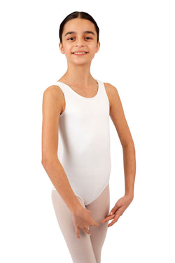 Junge Person im ärmellosen Body R3101 von Rumpf, die anmutig im Ballett-Body-Stil vor einem weißen Hintergrund posiert.