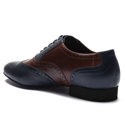 Die 2158 Ruben Tanzschuhe von Rumpf sind ein Budapester-Schuh in Braun und Schwarz mit detaillierter Steppung.