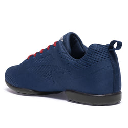 Produkt: Rumpf 1567 Zuma Tanzsneaker, marineblau mit roten Schnürsenkeln, schwarze Sohle, High-Tech Mesh-Gewebe, Rückansicht.