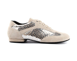 Der modische Tanzschuh PD08 von Portdance in Silber Craquelé mit Wildledersohle bietet hohen Tragekomfort.