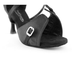 Portdance PD636 High Heels aus schwarzem Satin/Lack, offene Spitze, dekorative Schnalle und verstellbare Weite.